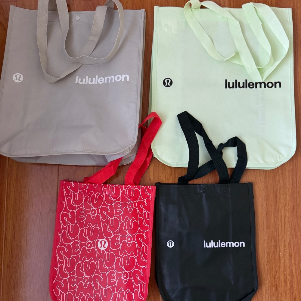 Brand new lululemon reusable bags bundle of 4